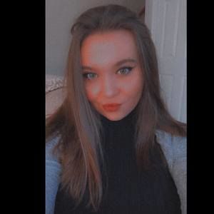 Meet your Posher, Katelyn